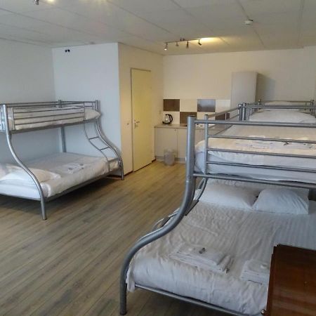 Hotel Wijkerhaven Beverwijk Bagian luar foto