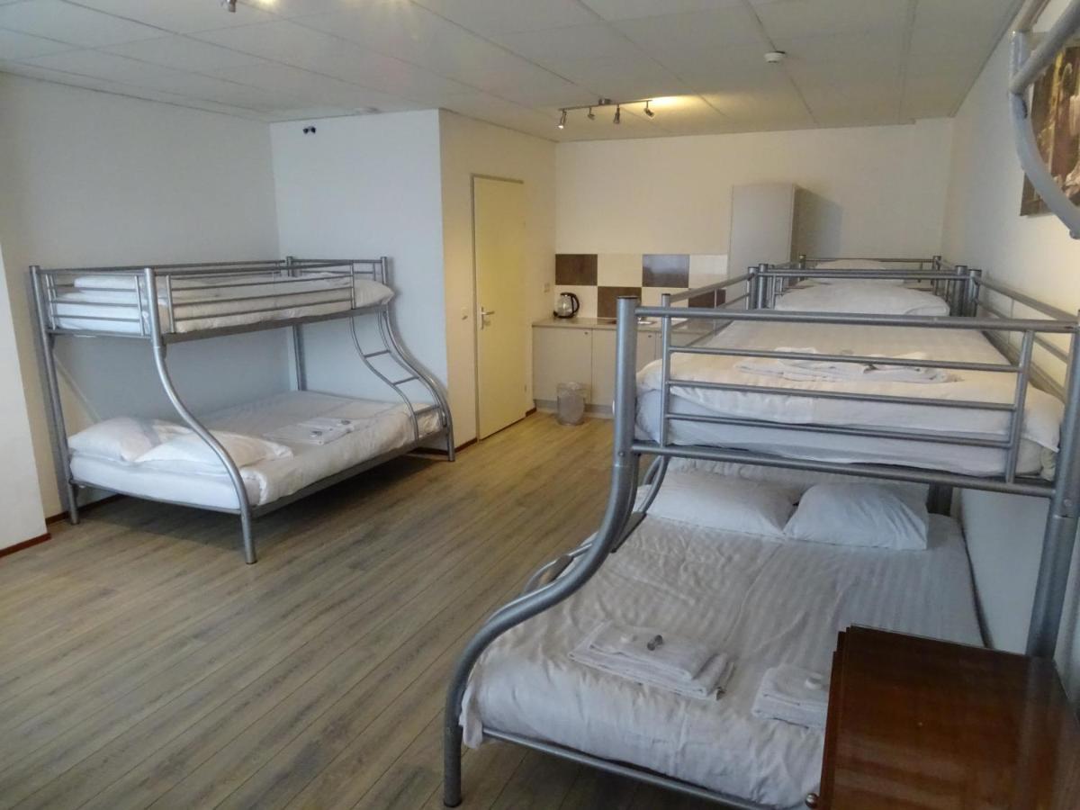 Hotel Wijkerhaven Beverwijk Bagian luar foto
